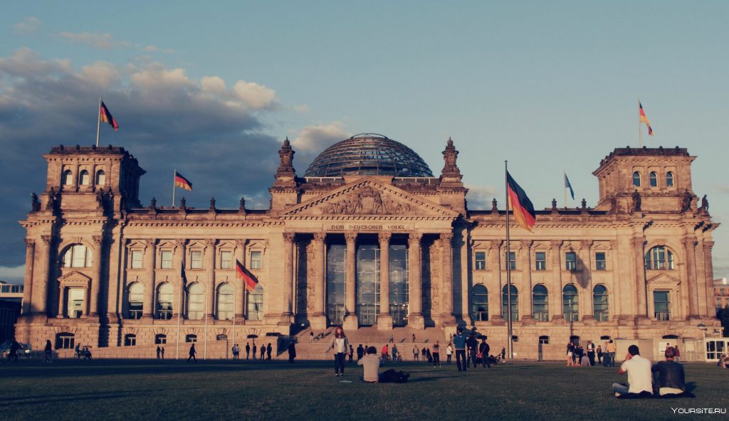 Almanya Seyahati Berlin Reichstag