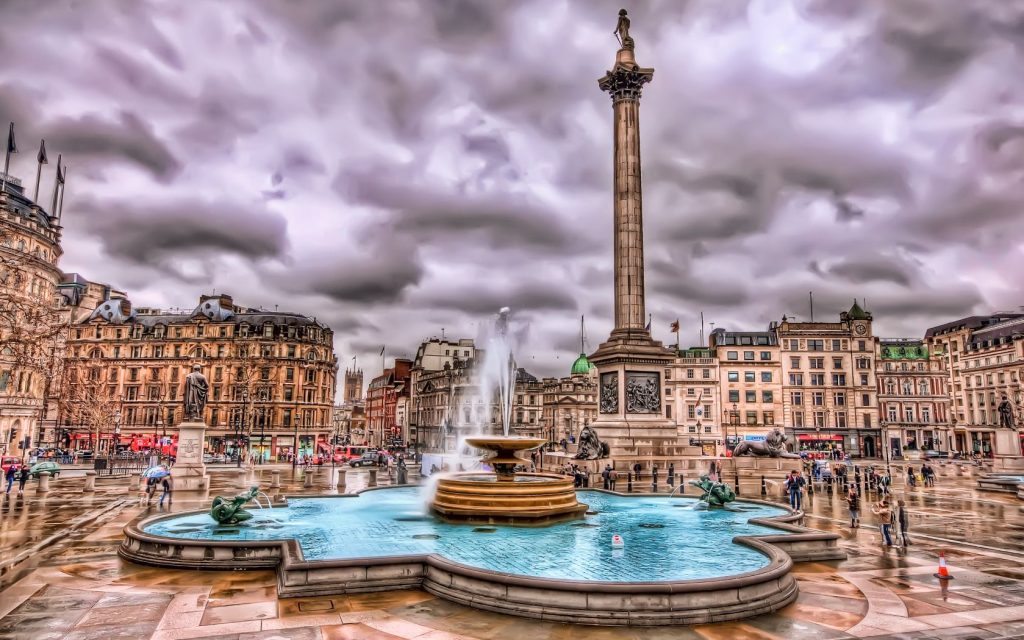 Der Trafalgar Square ist ein Muss für eine Tour durch London